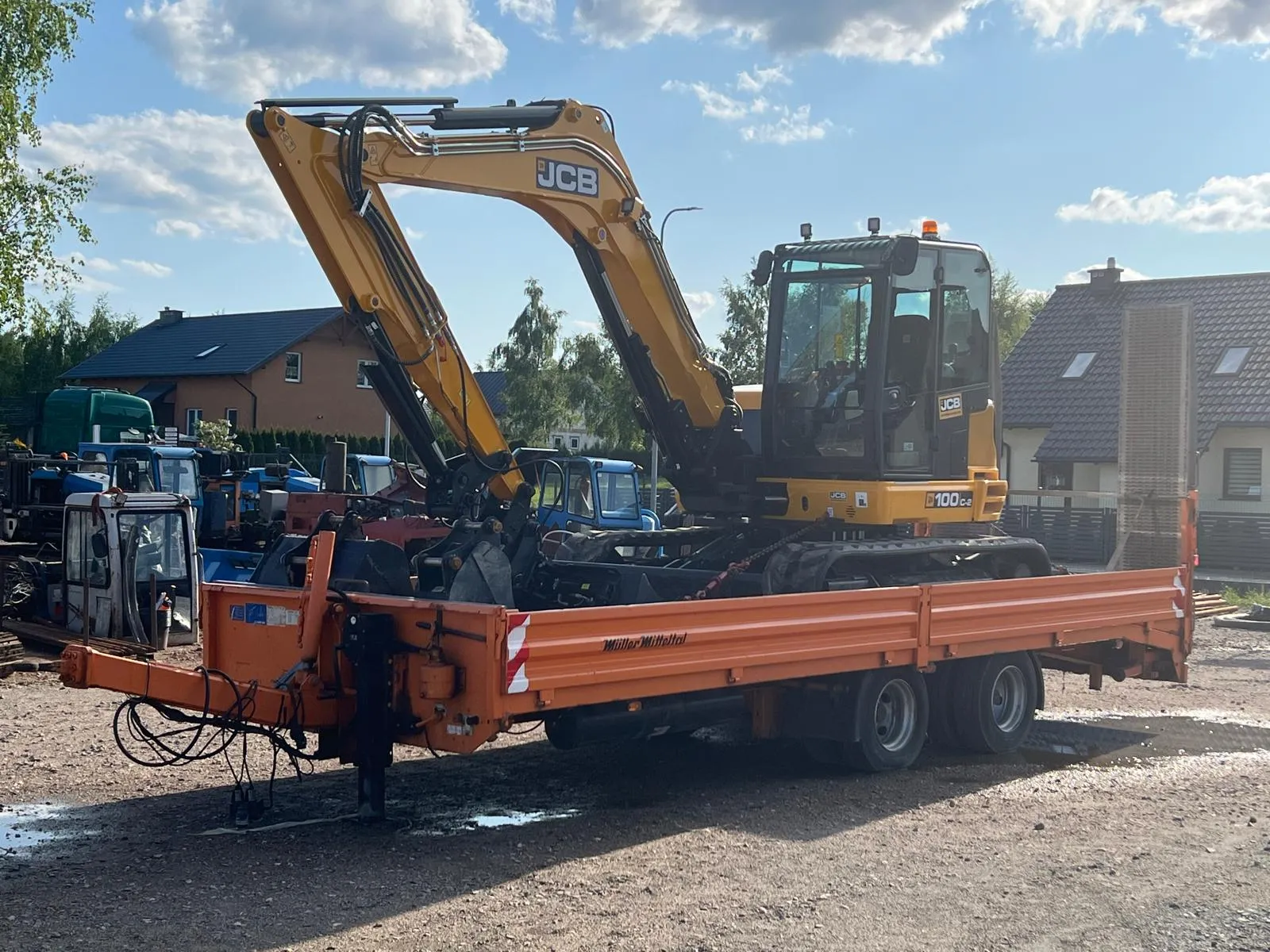 Równanie terenu koparką na Kaszubach