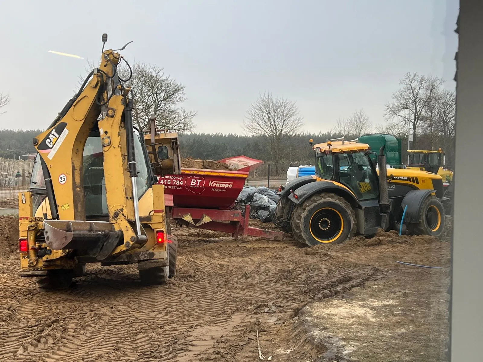 Wykopy pod instalacje na Kaszubach